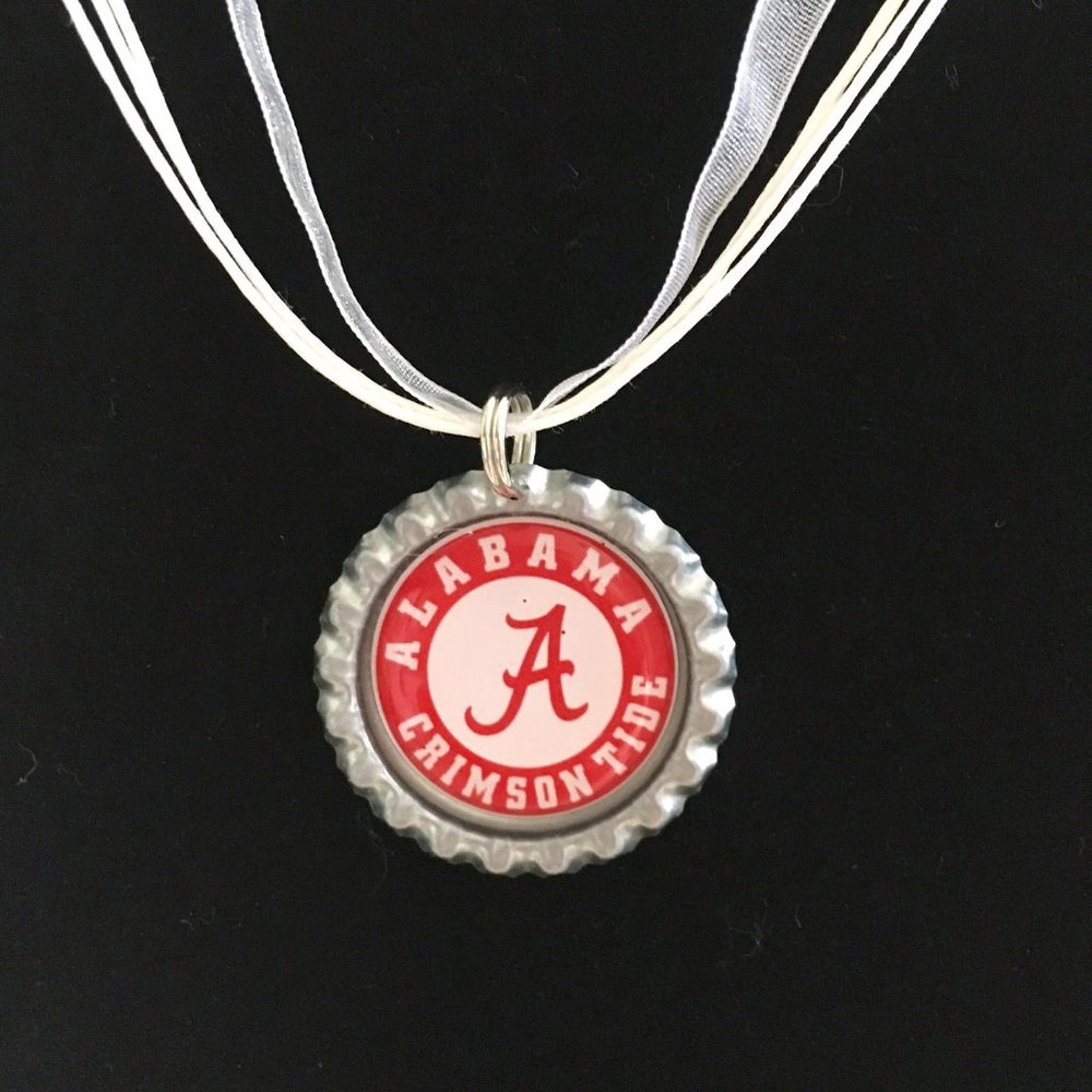 University Of Alabama CRIMSON TIDE Necklace *NEW*